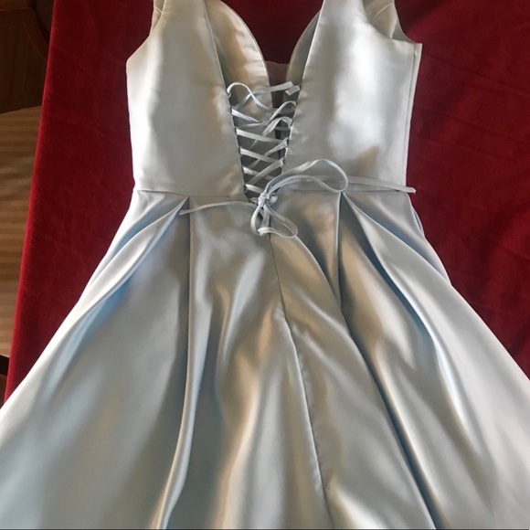 gorgeous blue formal dress! only worn once - Picture 4 of 5